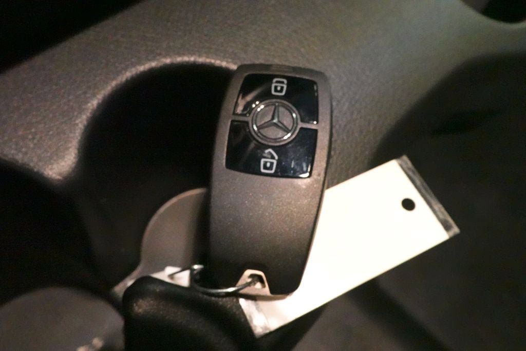 Used 2025 Mercedes-Benz Sprinter 2500 image 19