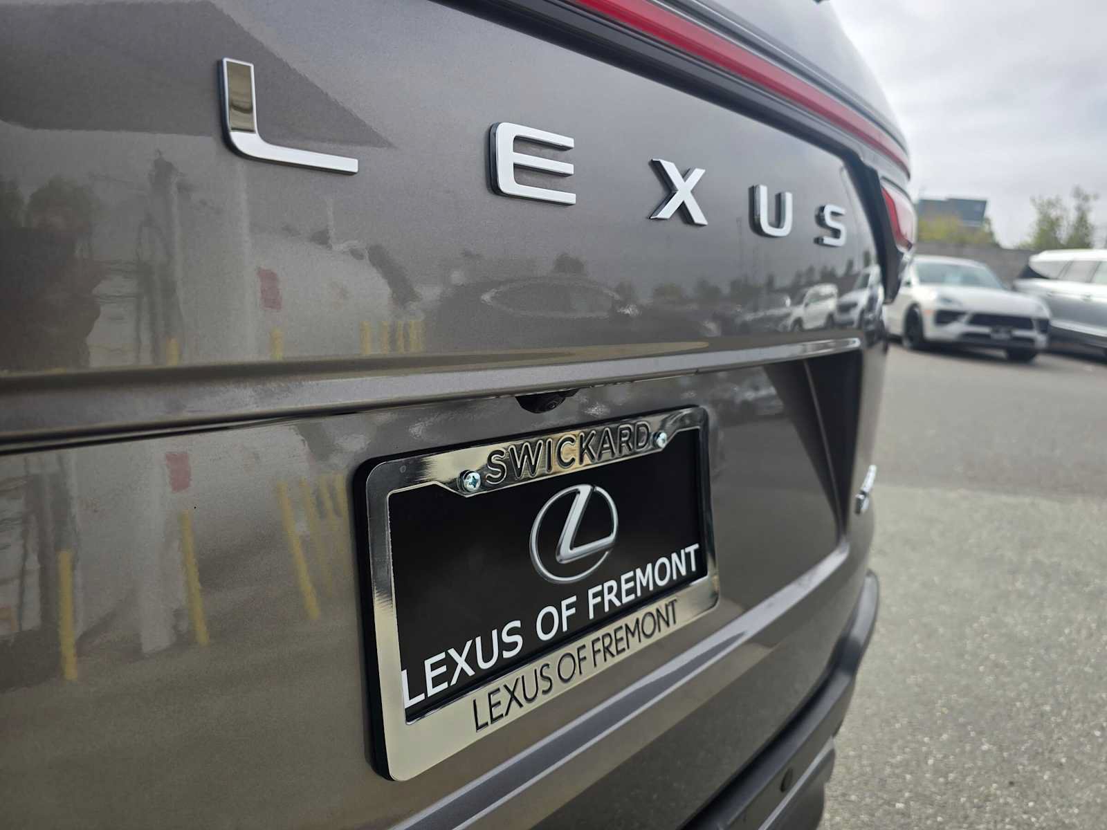 Used 2024 Lexus LX 600 F Sport AWD/4WD image 13