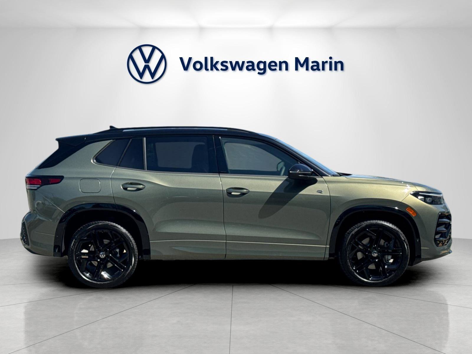 New 2026 Volkswagen Tiguan SE R-Line image 6