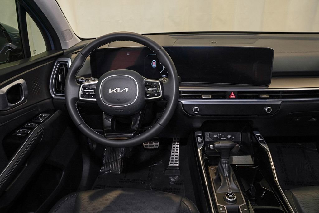 Used 2025 Kia Sorento SX image 7