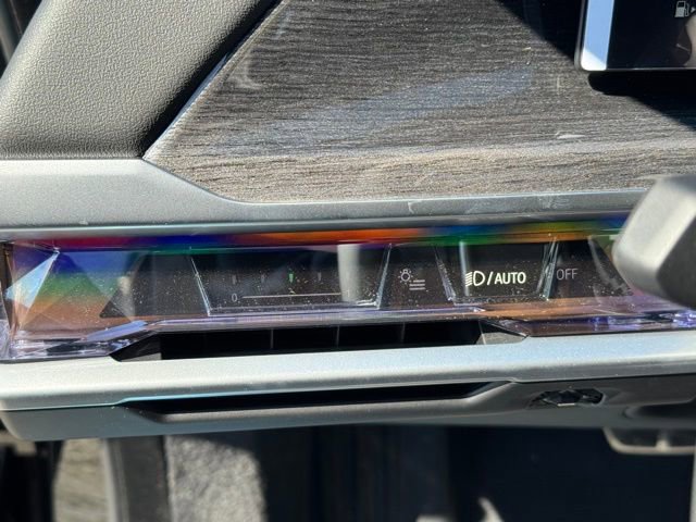 New 2026 BMW 760i xDrive w/ Premium Package image 12