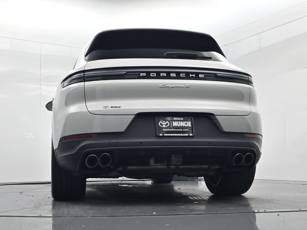 Used 2025 Porsche Cayenne S AWD/4WD image 52