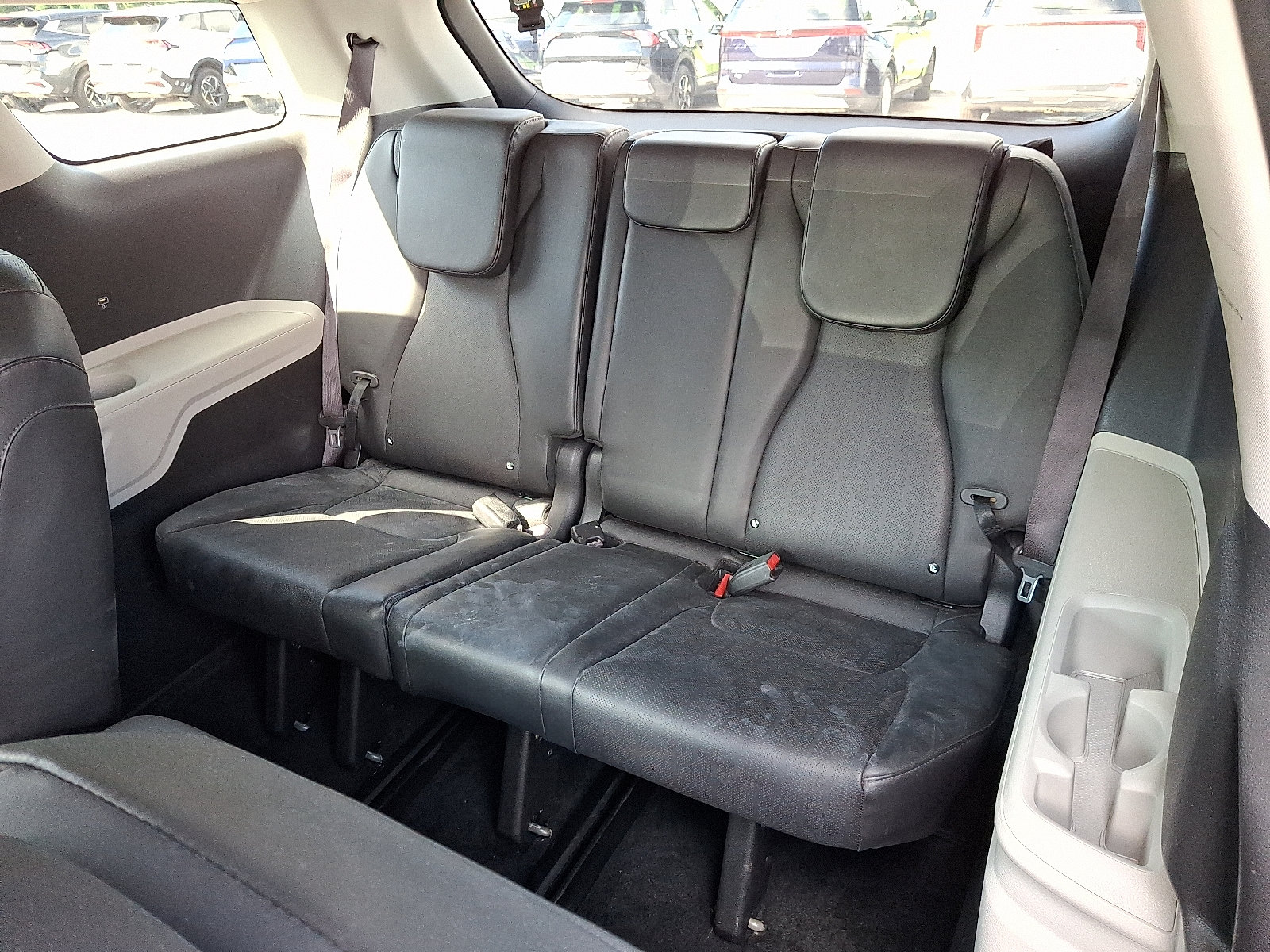Certified 2024 Kia Carnival LX FWD image 10