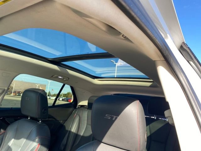 Certified 2023 Buick Envision Essence w/ Sport Touring Package image 15