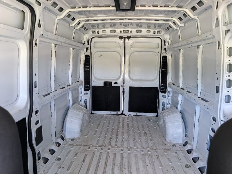 Used 2026 RAM ProMaster 2500 w/ Convenience Group FWD image 9