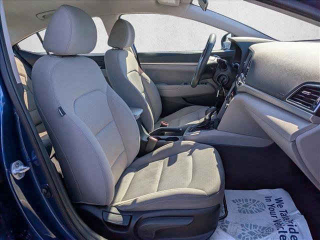 Used 2017 Hyundai Elantra SE image 22