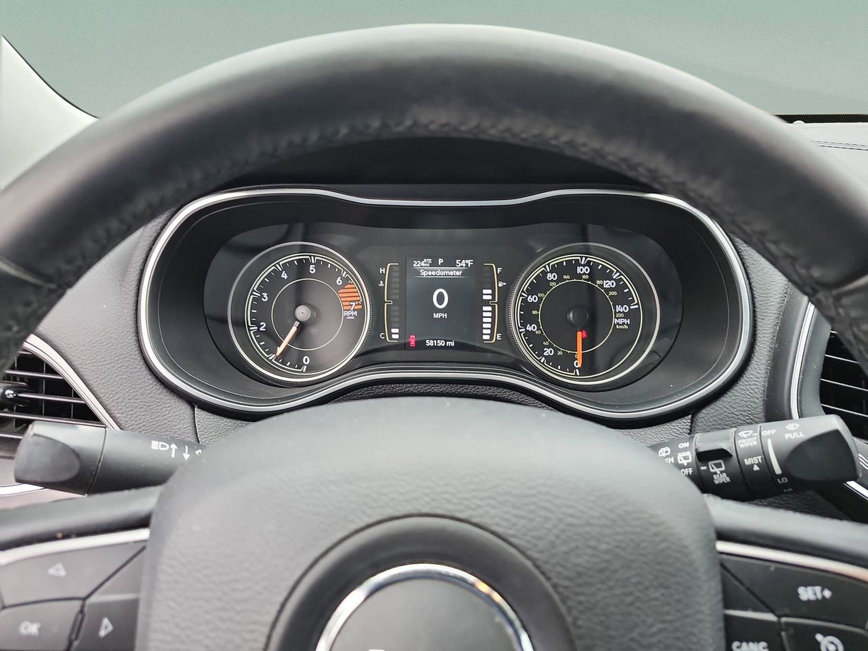 Used 2020 Jeep Cherokee Latitude Plus w/ Comfort/Convenience Group image 11