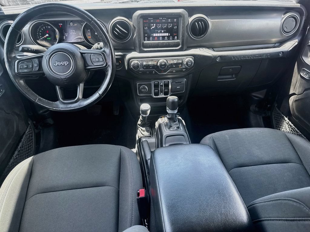 Certified 2023 Jeep Wrangler Unlimited w/ Cold Weather Group AWD/4WD image 24