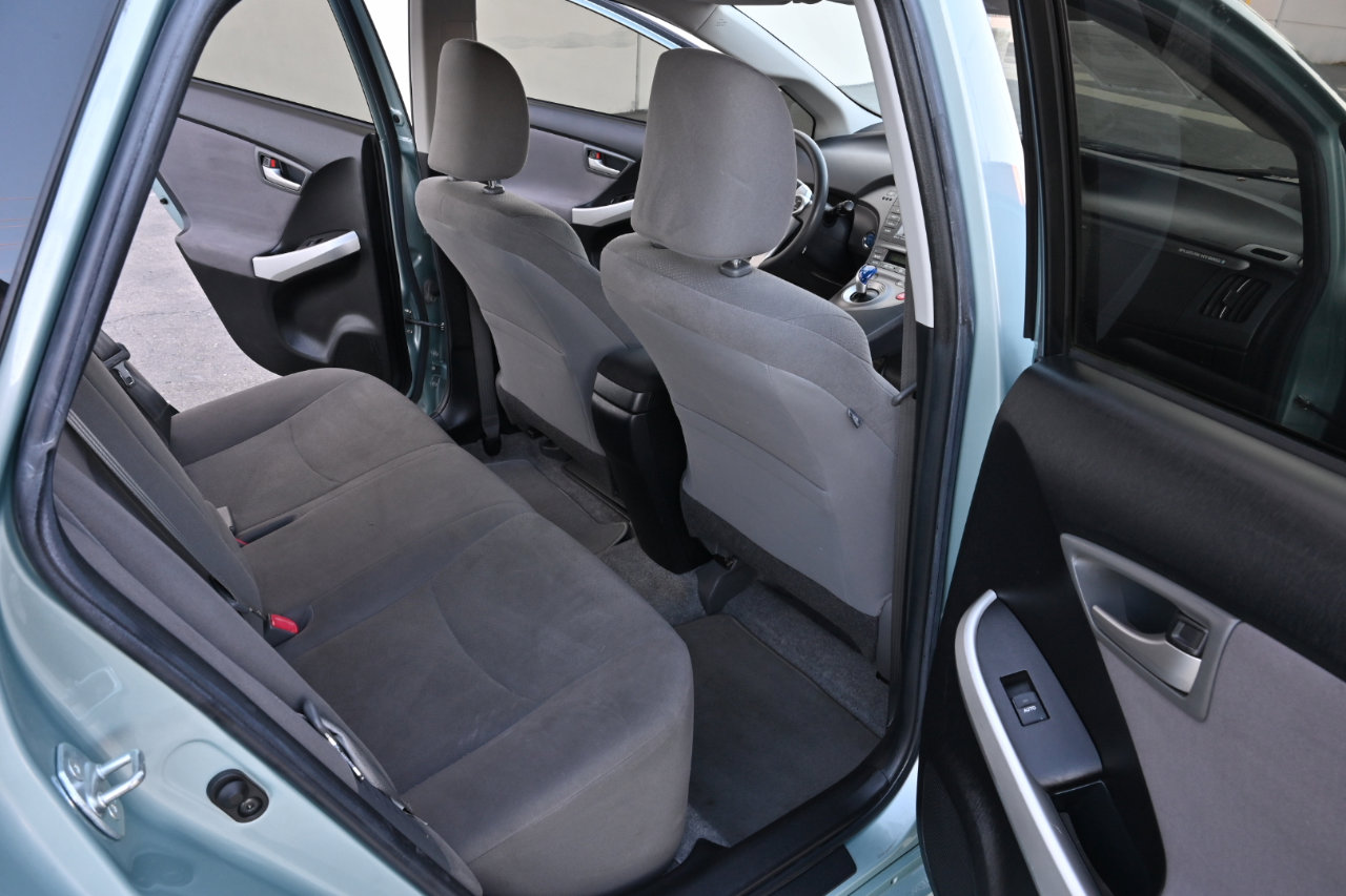 Used 2014 Toyota Prius Prime Plug-In Hybrid FWD image 15