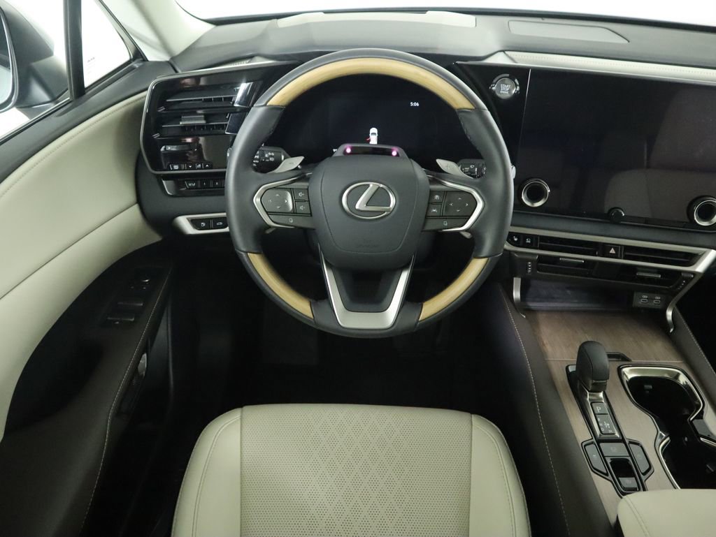 Used 2024 Lexus RX 350 Premium Plus image 10