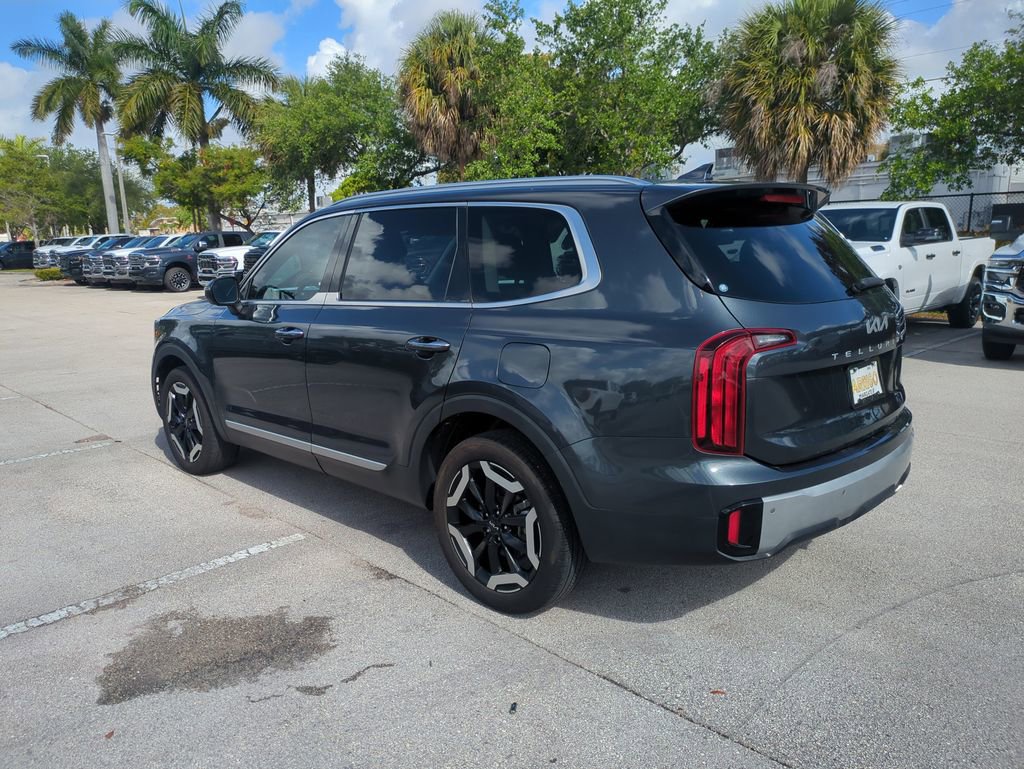 Used 2023 Kia Telluride S w/ S Sunroof Package FWD image 8