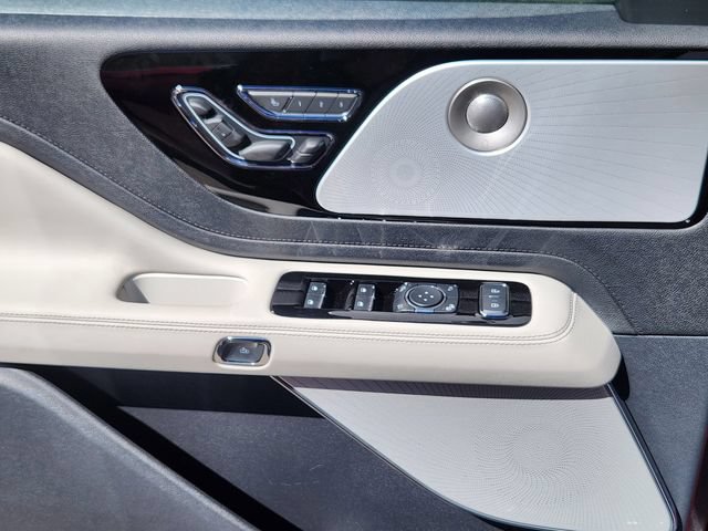 New 2026 Lincoln Aviator Reserve w/ Luxury Package AWD/4WD image 9