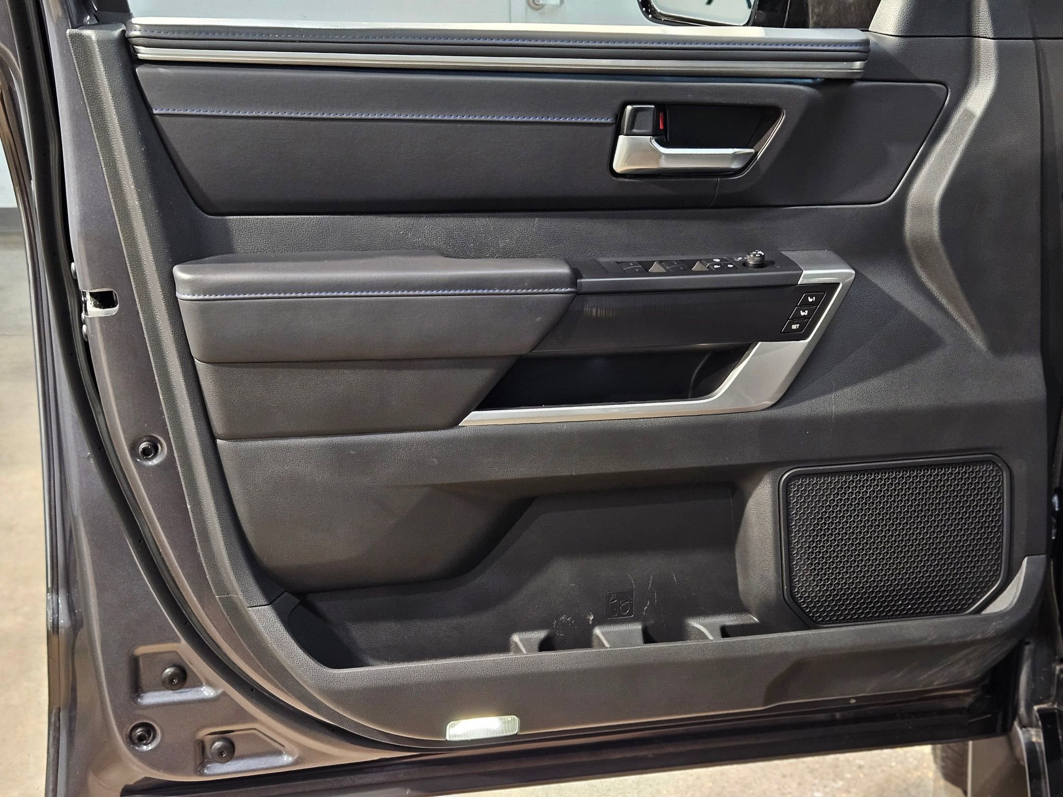 Used 2025 Toyota Tundra Platinum image 20