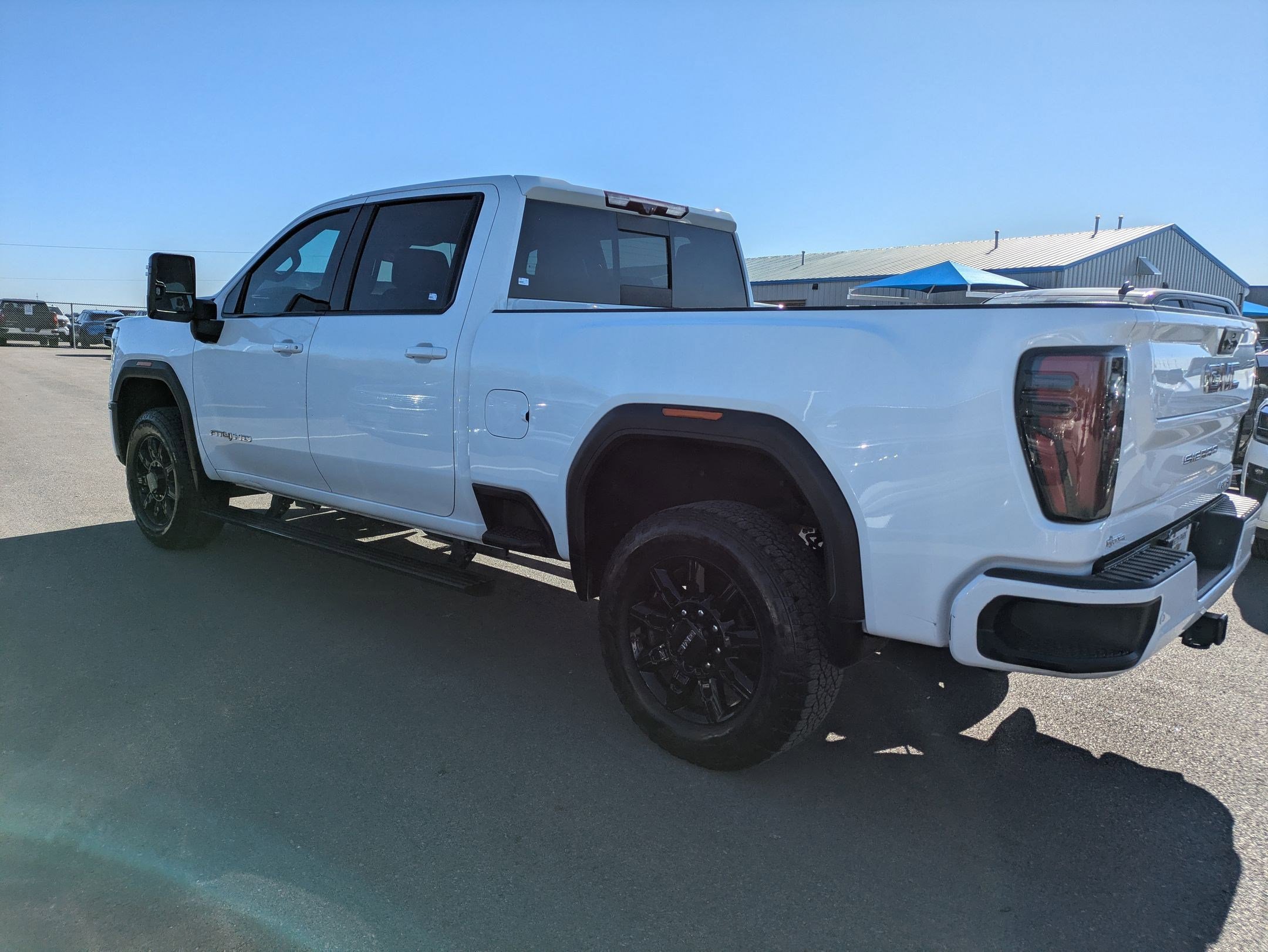 Used 2024 GMC Sierra 2500 AT4 w/ AT4 Premium Plus Package image 6