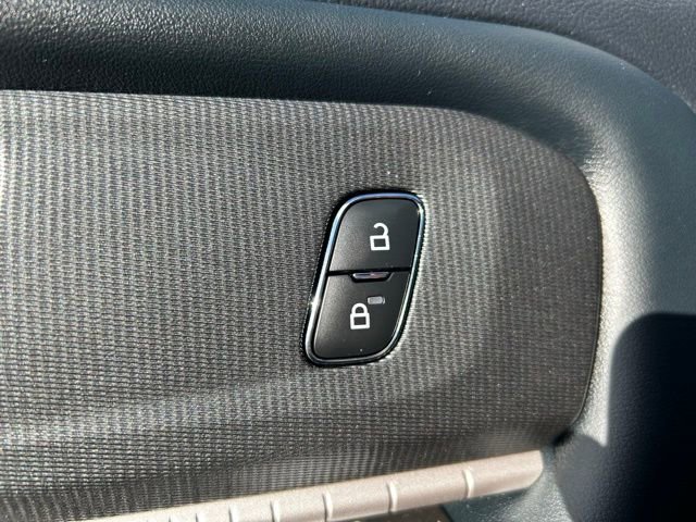 Used 2025 Ford Explorer ST-Line image 31