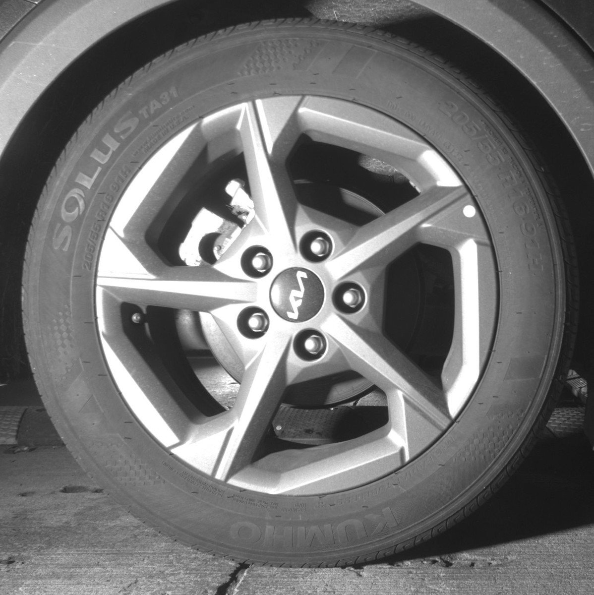 Used 2025 Kia K4 LXS image 15