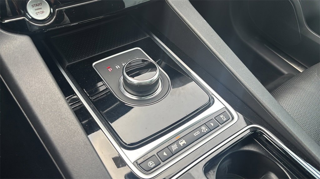 Used 2018 Jaguar F-PACE Prestige image 20