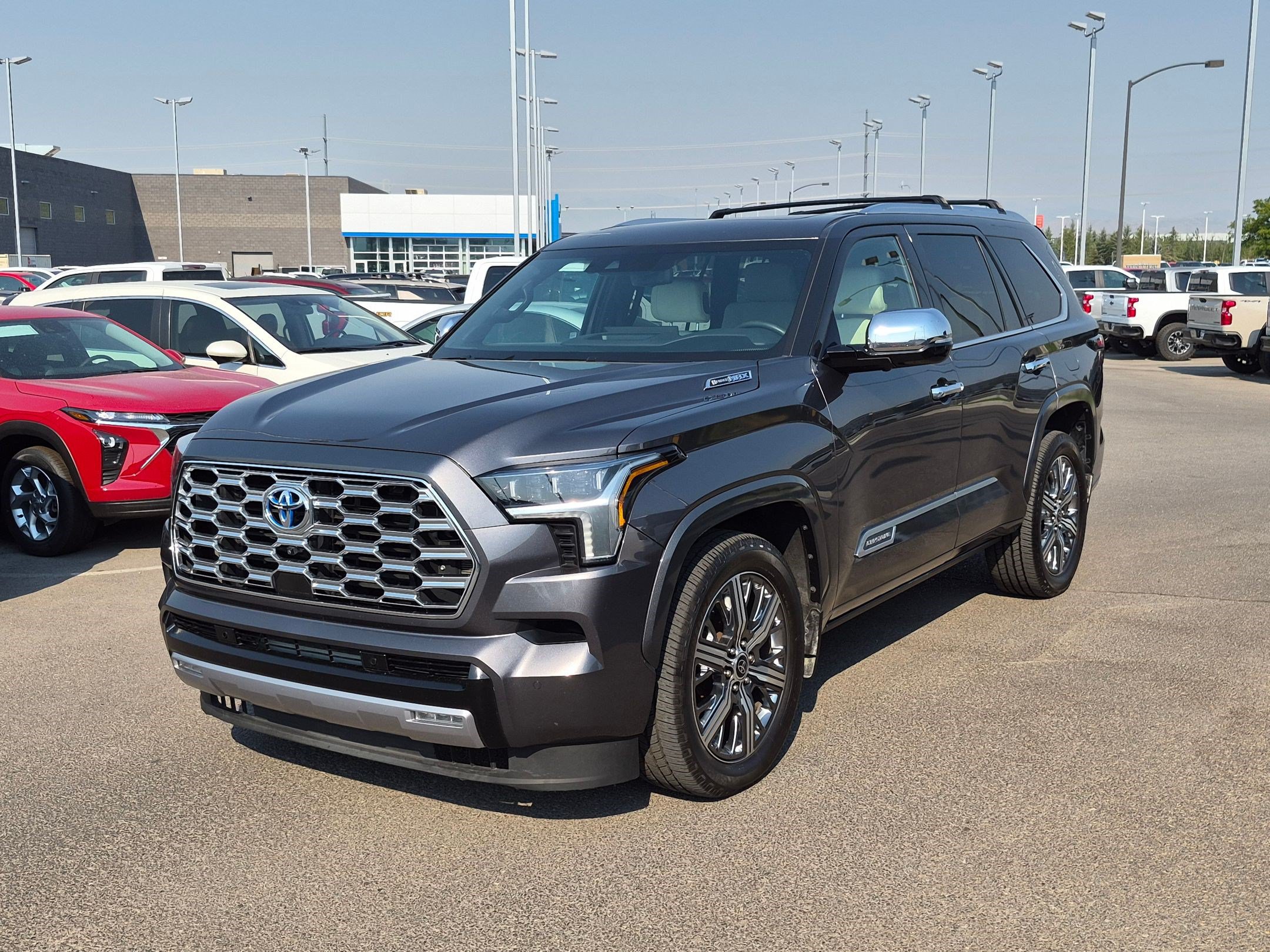 Used 2023 Toyota Sequoia Capstone AWD/4WD image 8