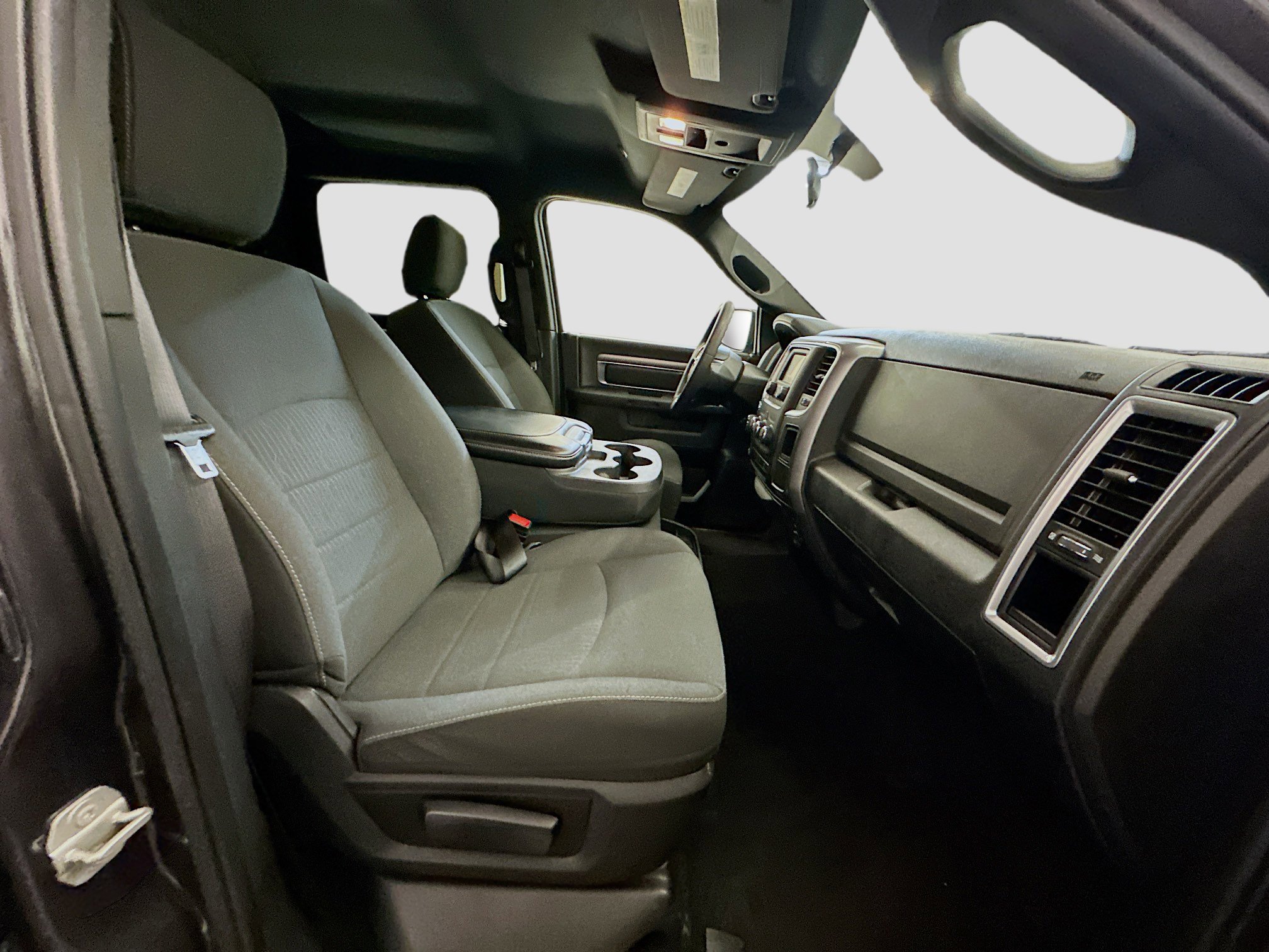 Used 2024 RAM 1500 Classic Warlock image 31