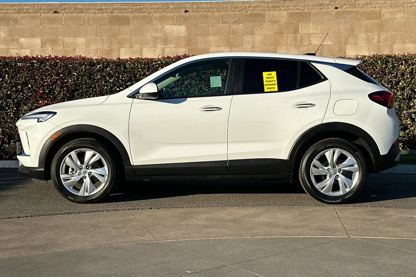 Certified 2025 Buick Encore GX Preferred image 7