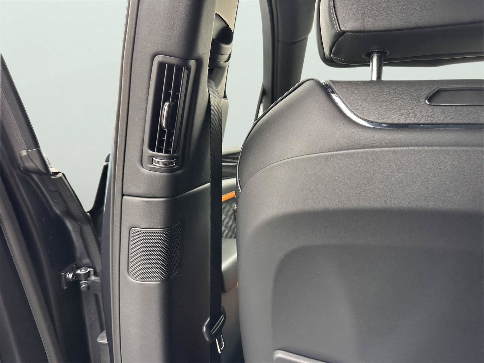 New 2026 Bentley Bentayga Speed AWD/4WD image 41