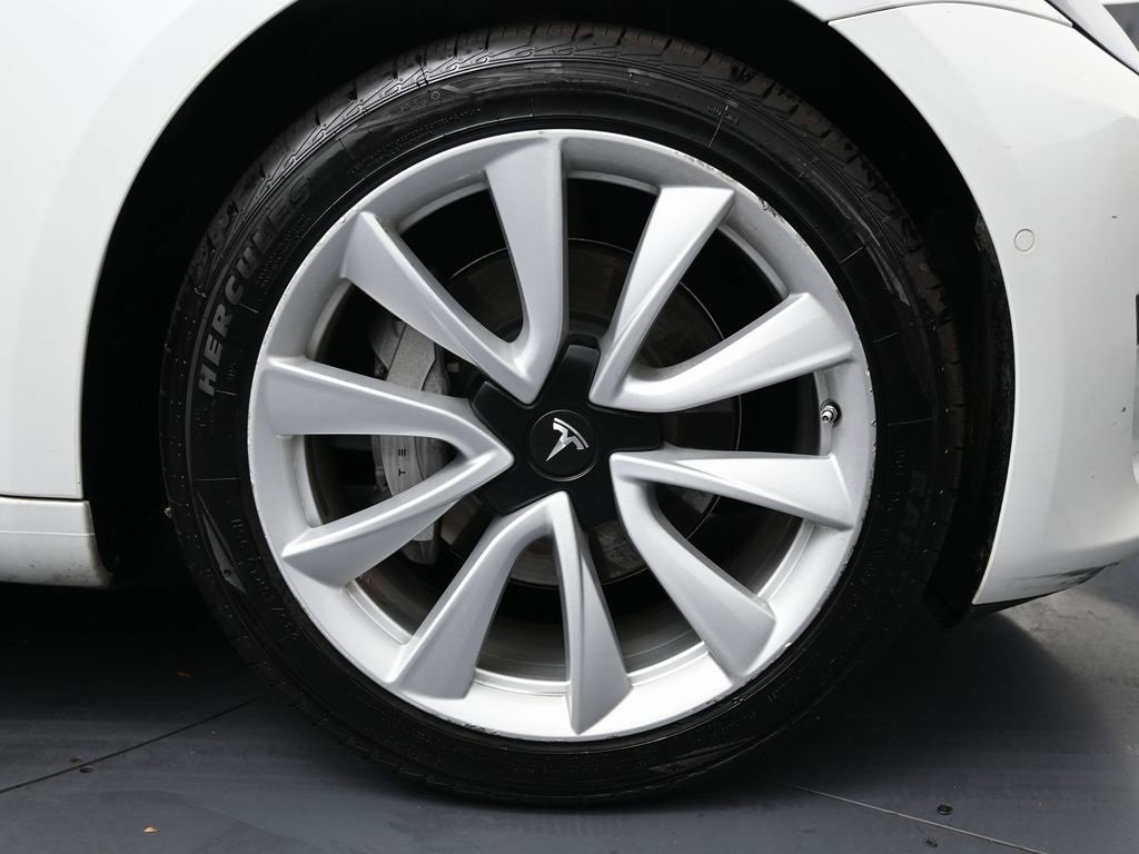Used 2019 Tesla Model 3 Standard Range Plus image 11