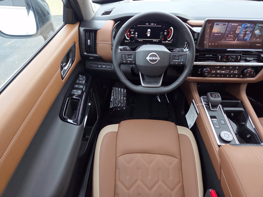 New 2026 Nissan Pathfinder Platinum AWD/4WD image 34