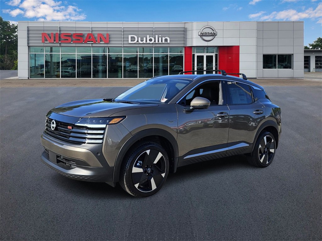 New 2025 Nissan Kicks SR w/ Illumination Package