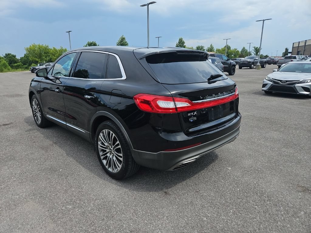 Used 2017 Lincoln MKX Reserve w/ Lincoln MKX Climate Package FWD image 5