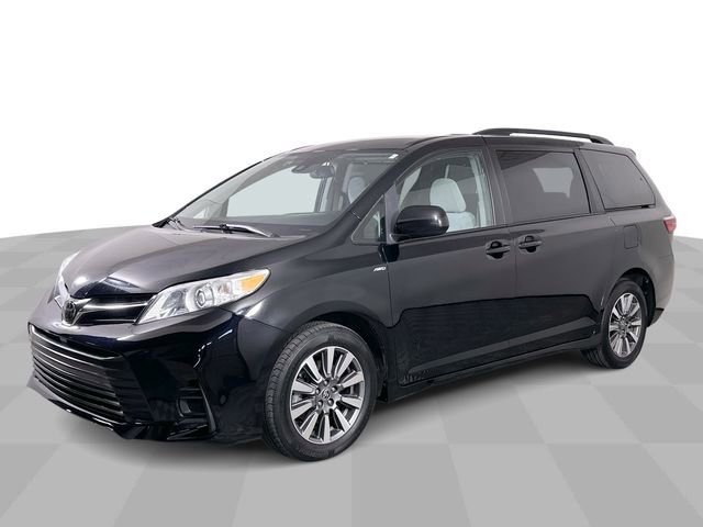Used 2020 Toyota Sienna LE video 1