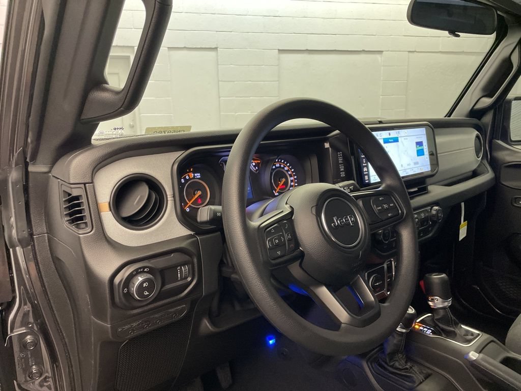 New 2026 Jeep Gladiator Sport AWD/4WD image 13