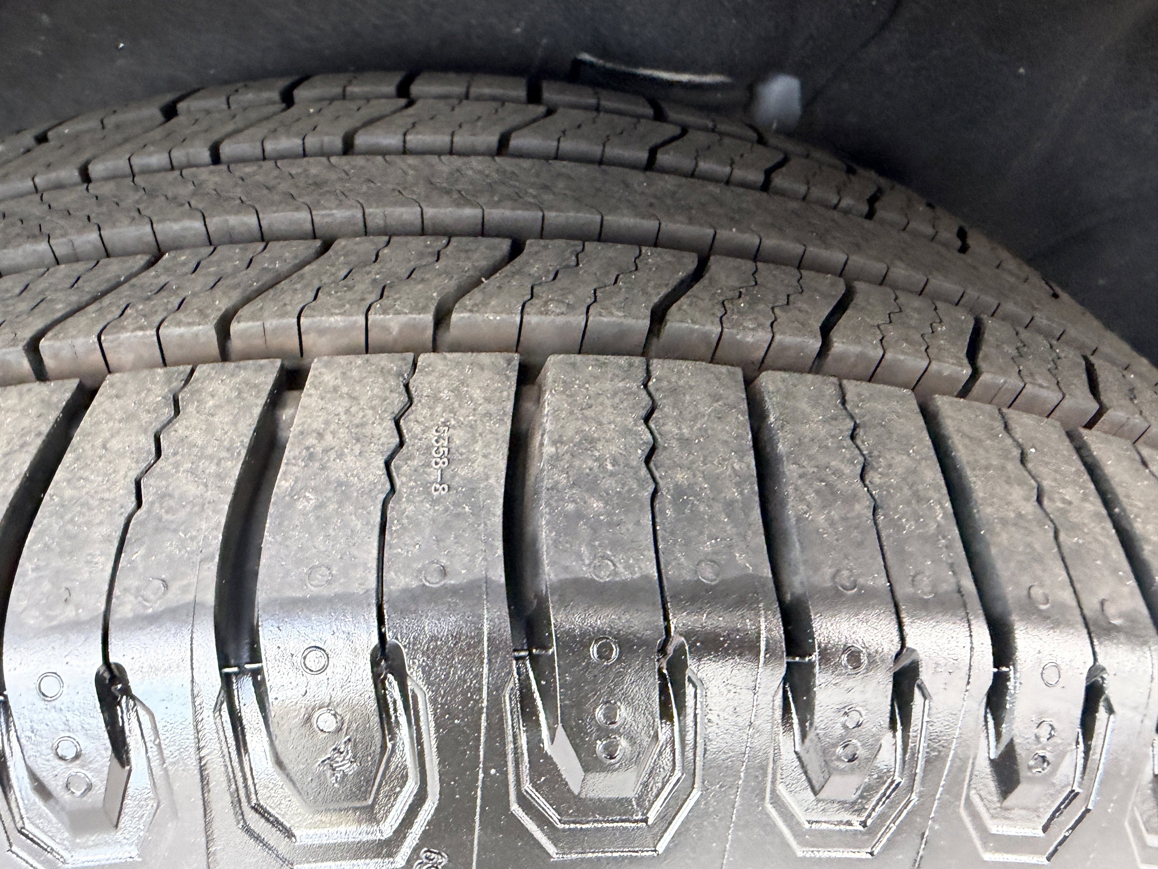 Used 2020 Chevrolet Equinox Premier image 34