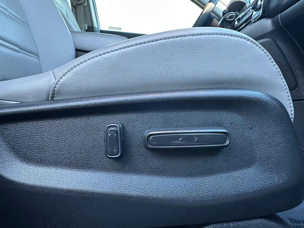 Used 2019 Honda CR-V Touring image 28