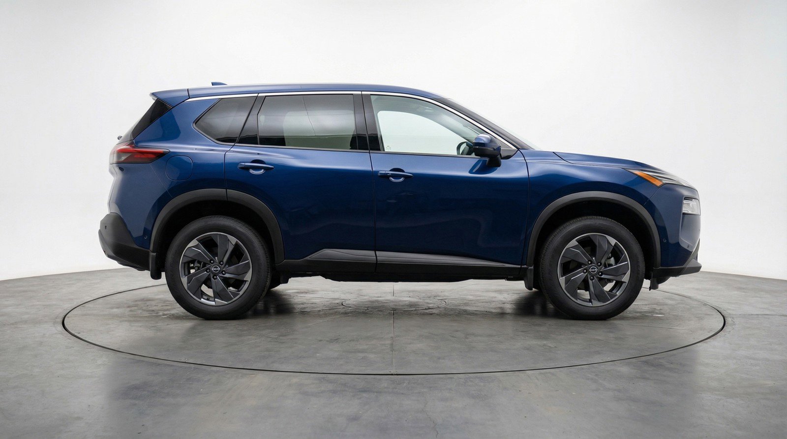 Used 2025 Nissan Rogue SV FWD image 11