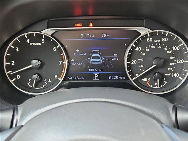 Used 2025 Nissan Altima 2.5 SV FWD image 11