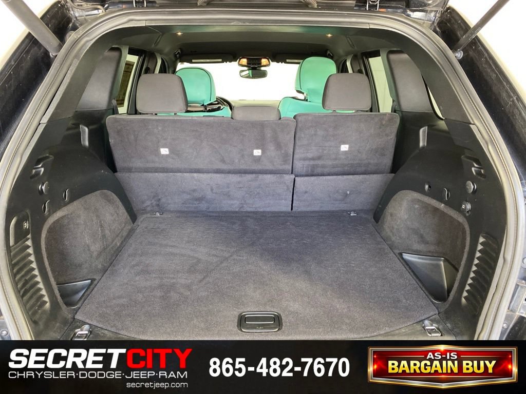 Used 2018 Jeep Grand Cherokee Laredo AWD/4WD image 28