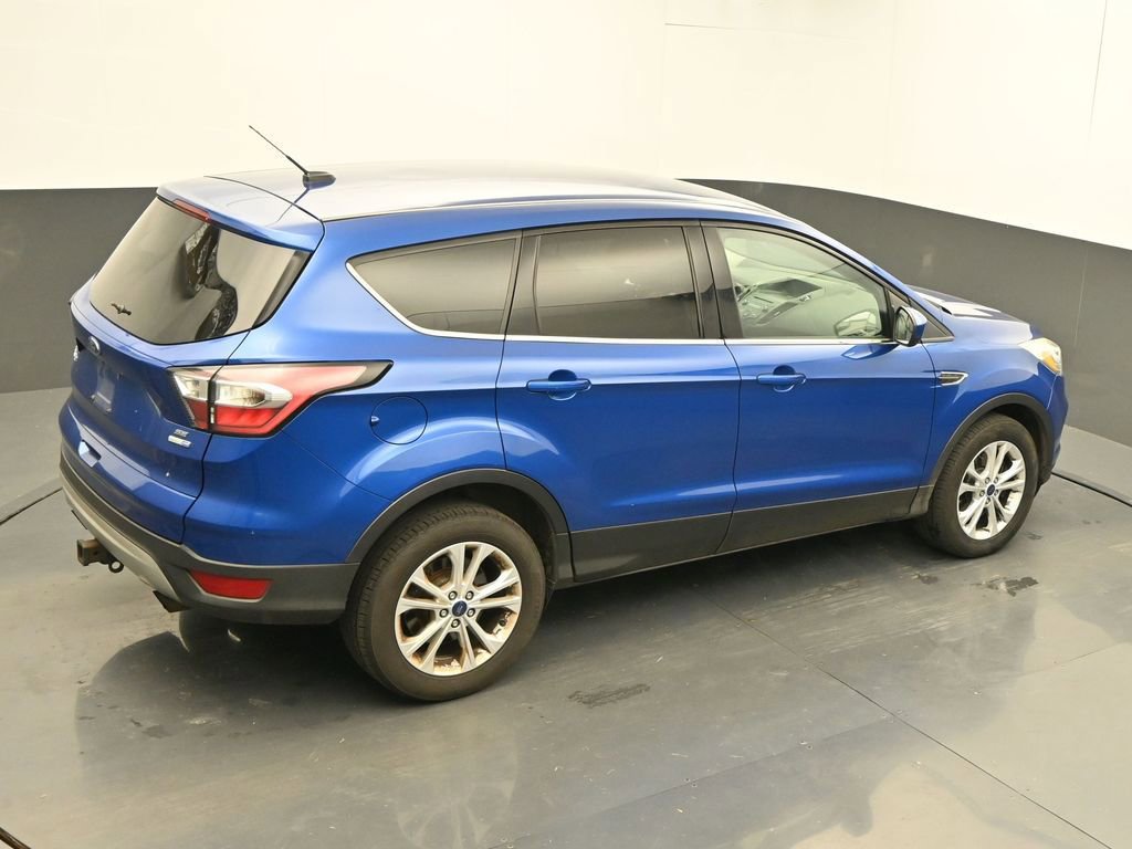 Used 2017 Ford Escape SE image 33