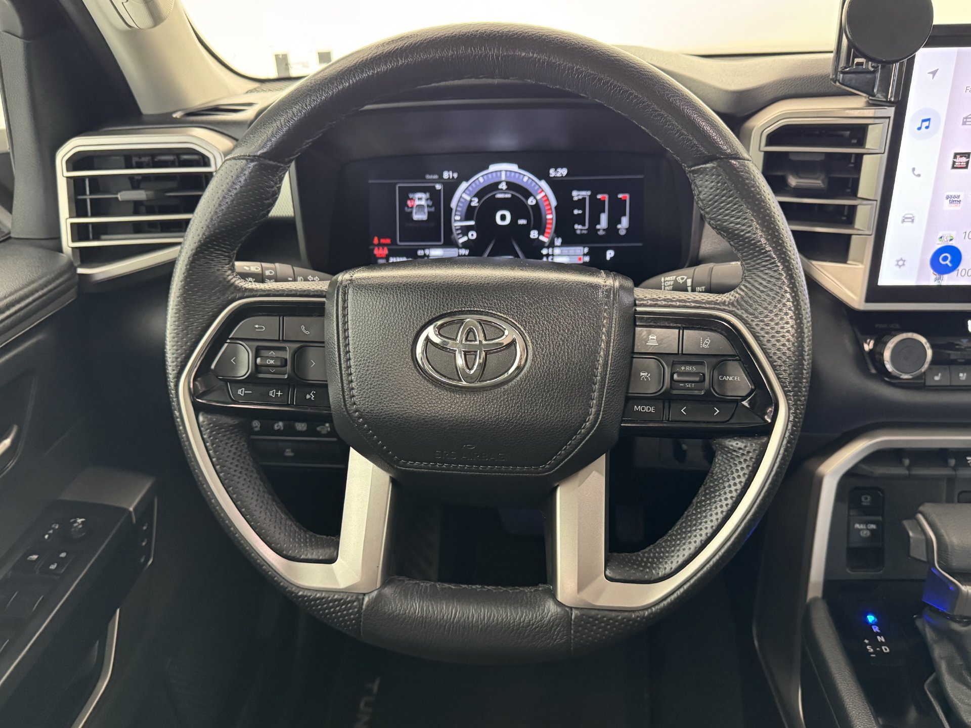Used 2024 Toyota Tundra Limited w/ Power Package AWD/4WD image 26