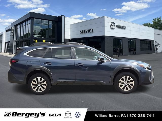 Used 2024 Subaru Outback Premium AWD/4WD image 5
