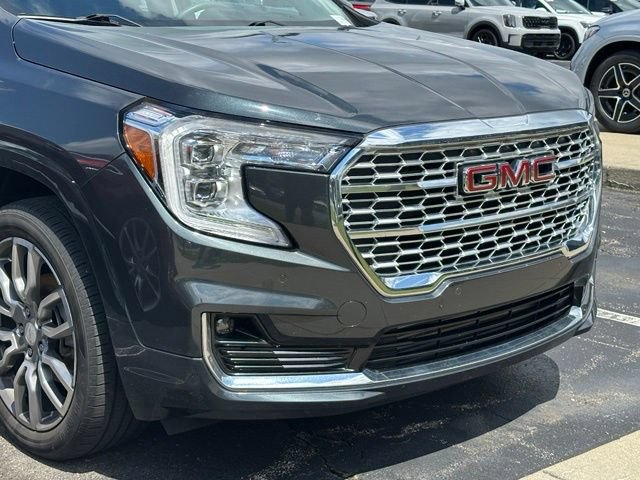 Used 2022 GMC Terrain Denali AWD/4WD image 2