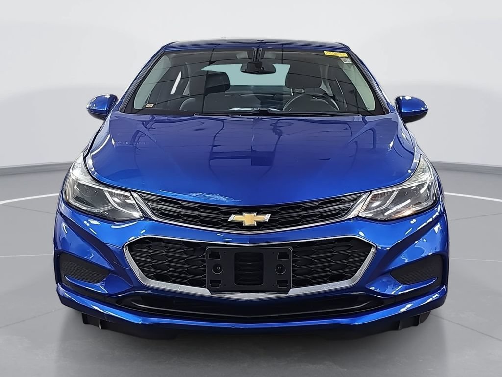 Certified 2018 Chevrolet Cruze LT w/ LT Convenience Package FWD image 10