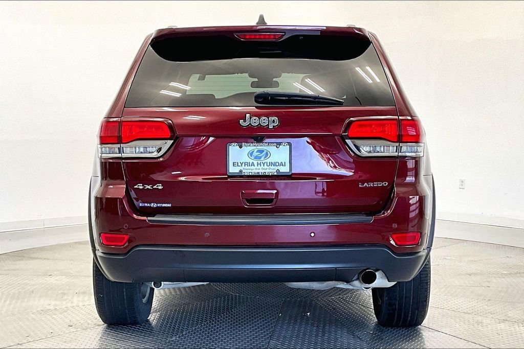 Used 2021 Jeep Grand Cherokee Laredo w/ Security & Convenience Group AWD/4WD image 4