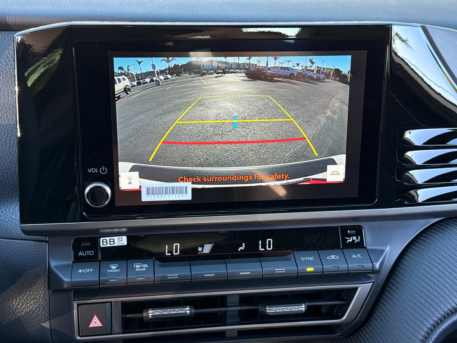 New 2026 Toyota Camry Hybrid FWD image 31