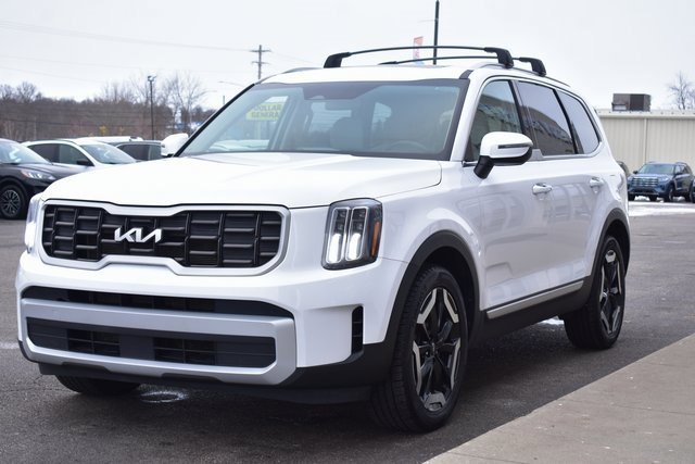 Used 2023 Kia Telluride S w/ S Sunroof Package image 12