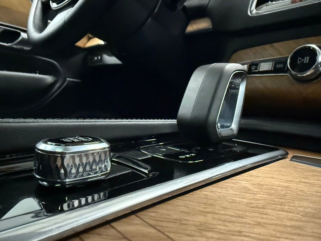 Used 2024 Volvo XC90 T8 Core image 23