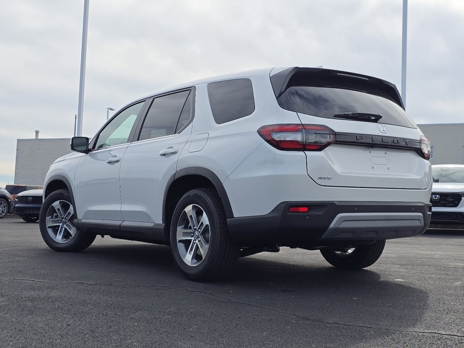 New 2025 Honda Pilot EX-L image 18