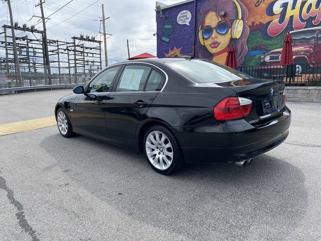 Used 2006 BMW 330xi Sedan AWD/4WD image 3