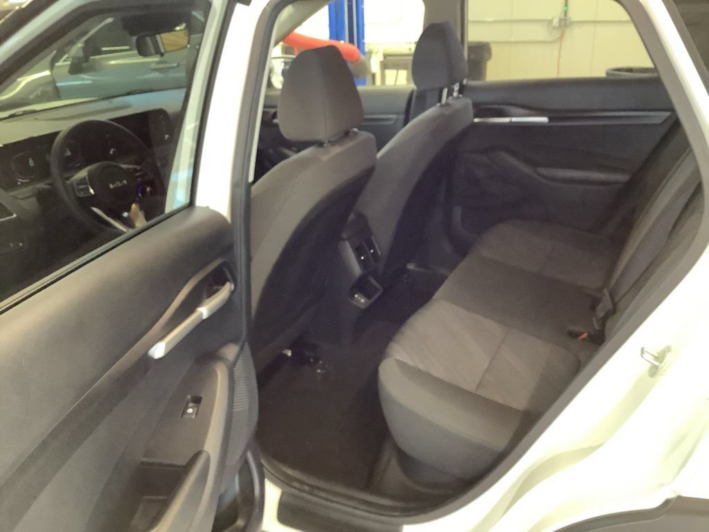 Certified 2024 Kia Seltos LX AWD/4WD image 14