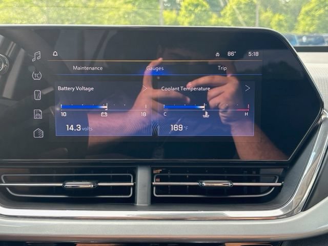 Used 2025 Chevrolet Trax LT FWD image 21