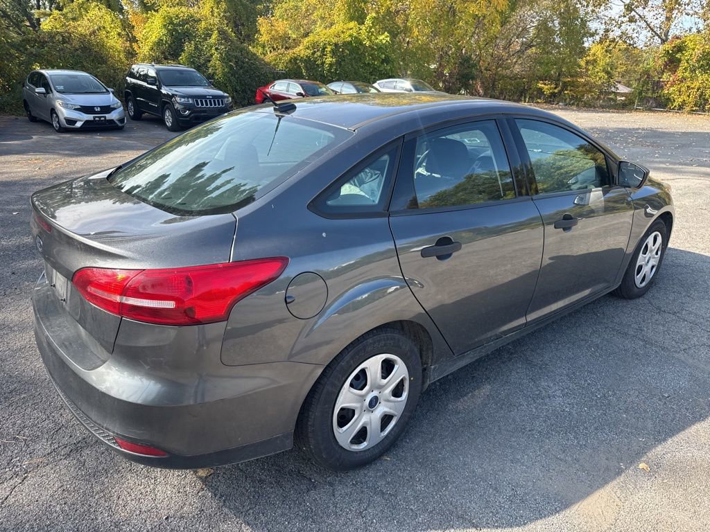 Used 2017 Ford Focus S image 5